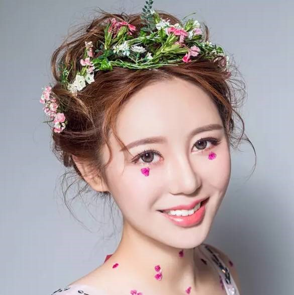 最新网红新娘妆，时尚与传统交融的绝美风采