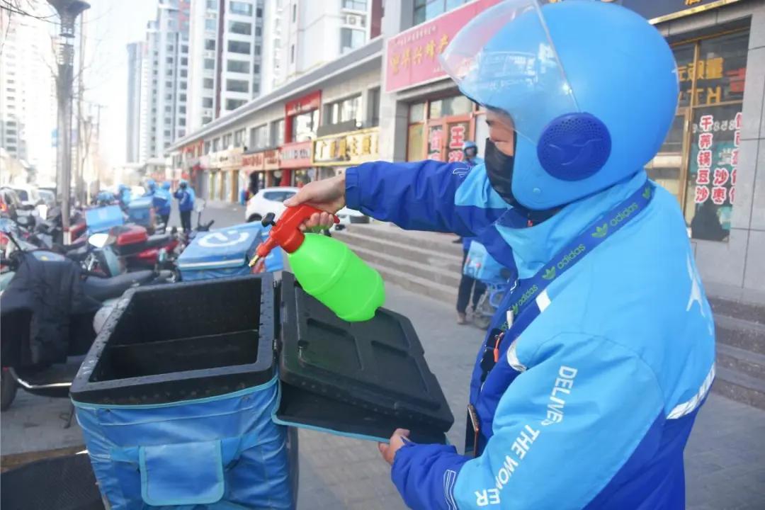 恋与制作人最新卡片深度解析与探讨，全新特性一览无余